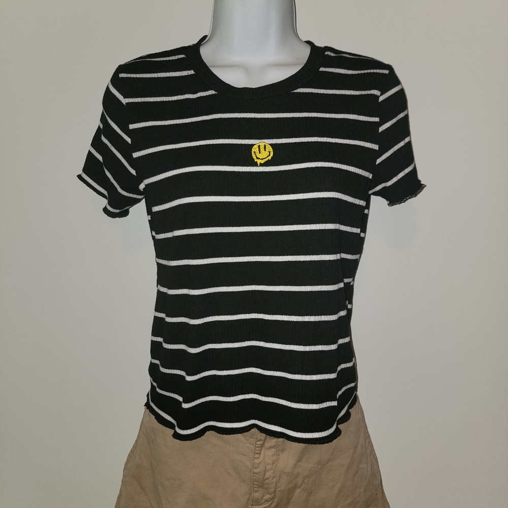 Girls melting smiley face tee
